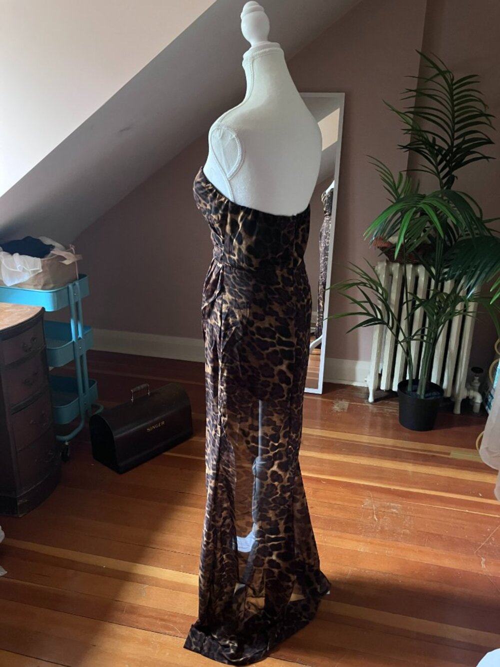 Leopard print tan & black sweetheart neckline evening gown long high-low dress - Picture 11 of 11